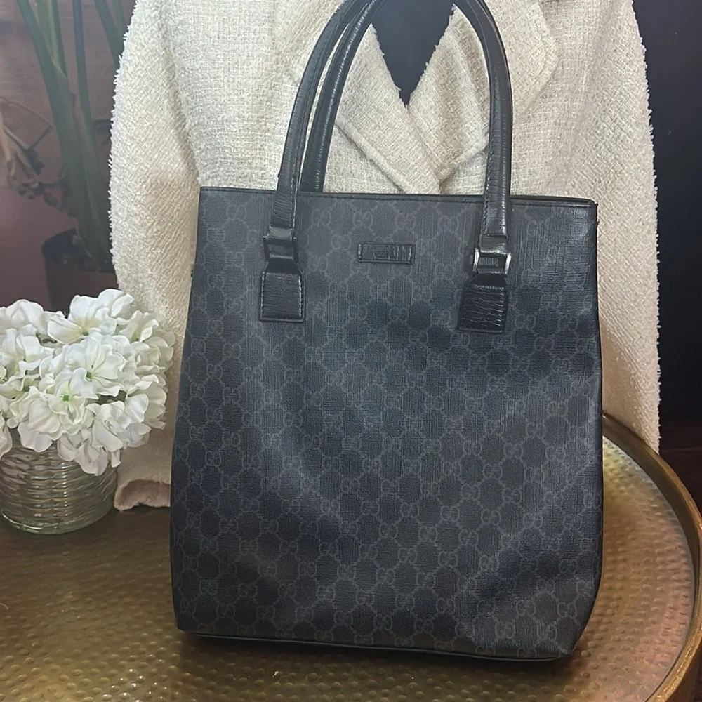 Gucci GG Black Tote Bag Handbag - Picture 2 of 15